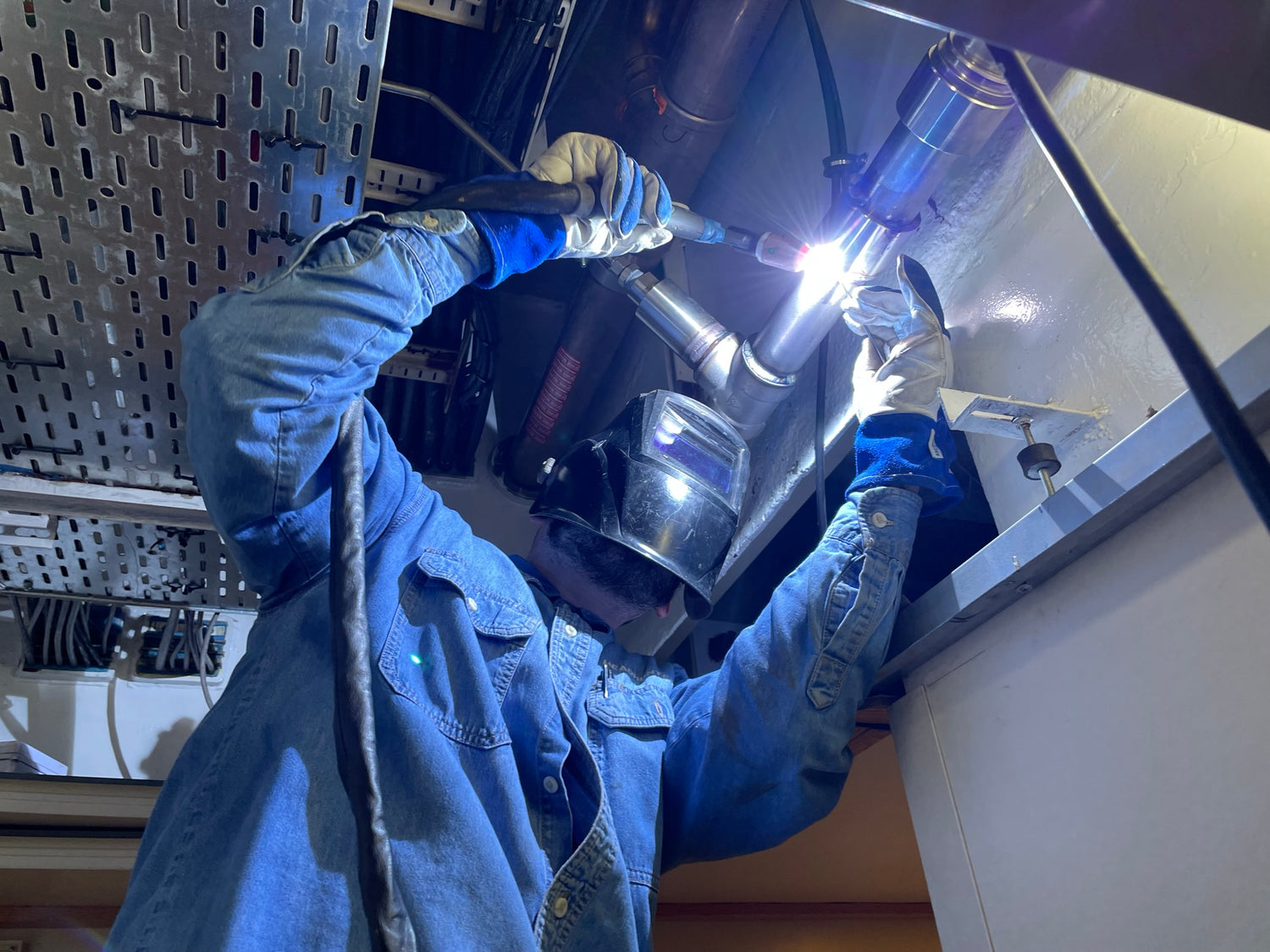 Lloyds and ABS Class-Certified Pipe Welding